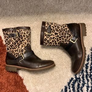 Sperry leopard and leather boot